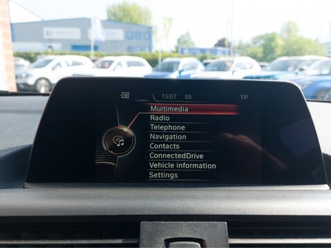 BMW 1 Series 116d SE 5dr [Nav] 18