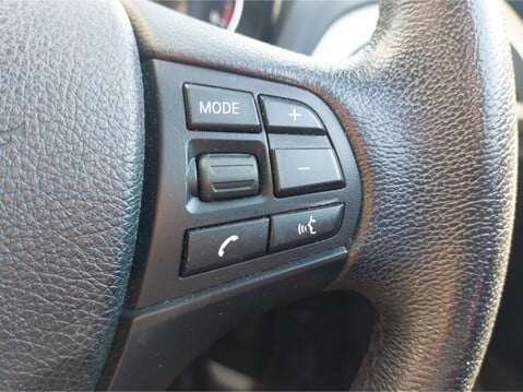 BMW 1 Series 116d SE 5dr [Nav] 24