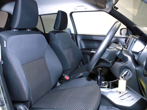 Suzuki Ignis 1.2 Dualjet 12V Hybrid SZ3 5dr 19