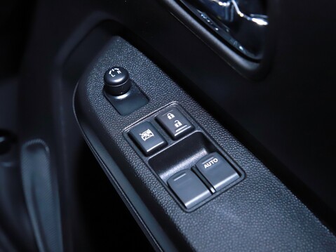Suzuki Ignis 1.2 Dualjet 12V Hybrid SZ3 5dr 27