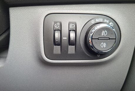 Vauxhall Corsa 1.4 ecoFLEX SE 5dr
