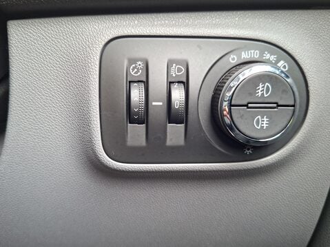 Vauxhall Corsa 1.4 ecoFLEX SE 5dr 28