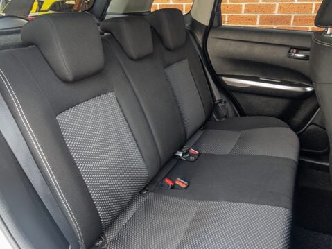 Suzuki Vitara 1.0 Boosterjet SZ-T 5dr 34