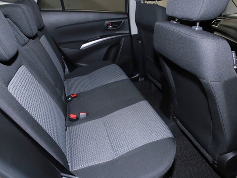 Suzuki S-Cross 1.4 Boosterjet 48V Hybrid Motion 5dr 31
