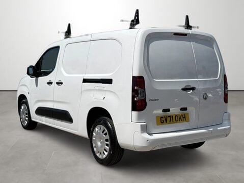 Vauxhall Combo Cargo 2300 1.5 Turbo D 100ps H1 Sportive Van 3