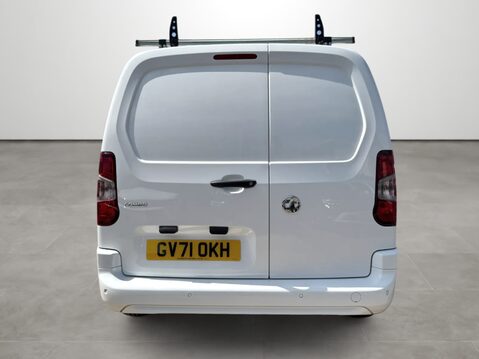 Vauxhall Combo Cargo 2300 1.5 Turbo D 100ps H1 Sportive Van 8