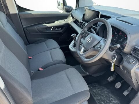 Vauxhall Combo Cargo 2300 1.5 Turbo D 100ps H1 Sportive Van 18