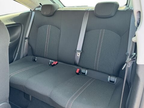 Vauxhall Corsa 1.4 Griffin 3dr 31