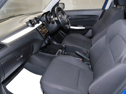 Suzuki Swift 1.2 Dualjet 83 12V Hybrid SZ-L 5dr Attitude Pack Edition 2