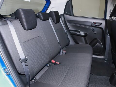 Suzuki Swift 1.2 Dualjet 83 12V Hybrid SZ-L 5dr Attitude Pack Edition 31