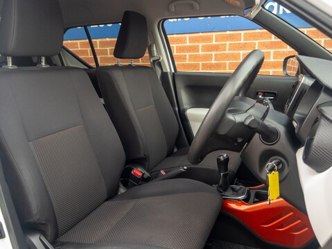 Suzuki Ignis 1.2 Dualjet SZ-T 5dr 17
