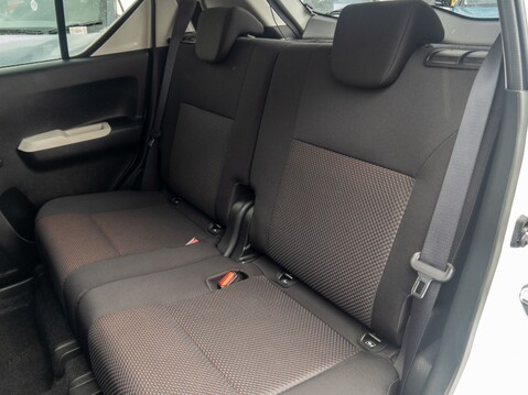 Suzuki Ignis 1.2 Dualjet SZ-T 5dr 33