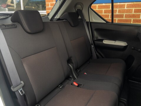 Suzuki Ignis 1.2 Dualjet SZ-T 5dr 34