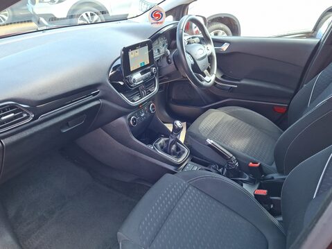 Ford Fiesta 1.1 Zetec Navigation 5dr 2