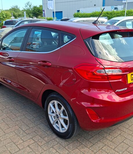 Ford Fiesta 1.1 Zetec Navigation 5dr