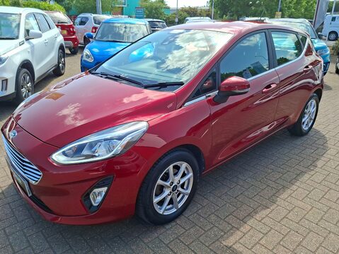 Ford Fiesta 1.1 Zetec Navigation 5dr 11