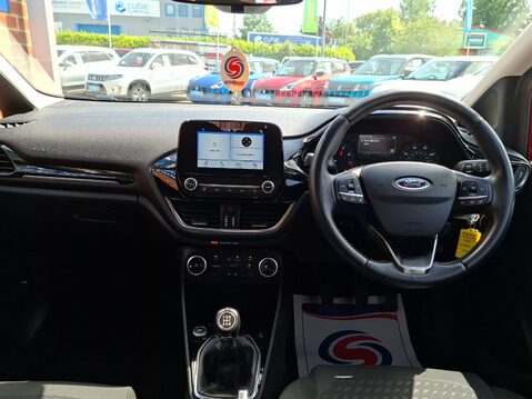 Ford Fiesta 1.1 Zetec Navigation 5dr 14