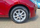 Ford Fiesta 1.1 Zetec Navigation 5dr 31