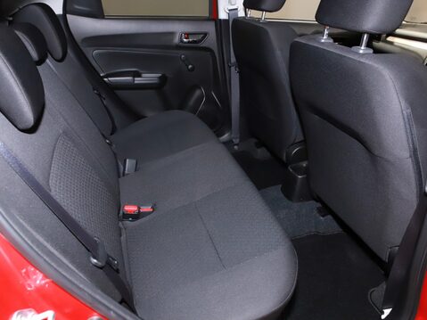 Suzuki Swift 1.0 Boosterjet SZ-T 5dr 30