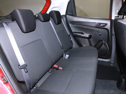 Suzuki Swift 1.0 Boosterjet SZ-T 5dr 31