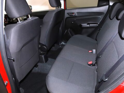 Suzuki Swift 1.0 Boosterjet SZ-T 5dr 32