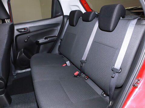 Suzuki Swift 1.0 Boosterjet SZ-T 5dr 33