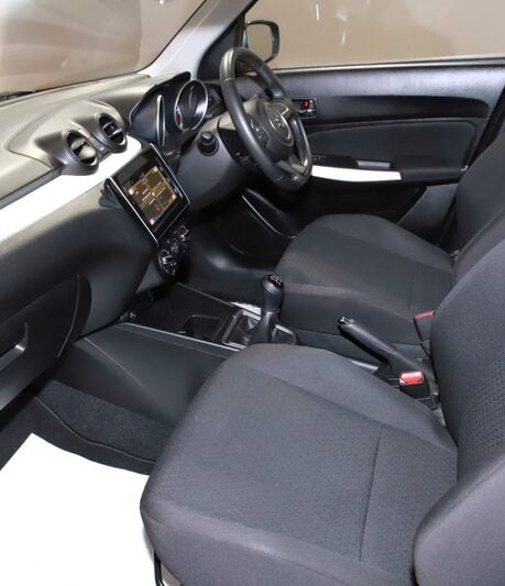 Suzuki Swift 1.0 Boosterjet SZ-T 5dr