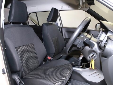 Suzuki Ignis 1.2 Dualjet 12V Hybrid SZ-T 5dr CVT 19