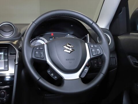 Suzuki Vitara 1.4 Boosterjet 48V Hybrid SZ5 5dr 18
