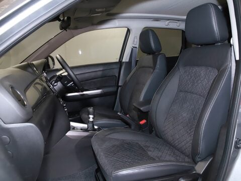 Suzuki Vitara 1.4 Boosterjet 48V Hybrid SZ5 5dr 21