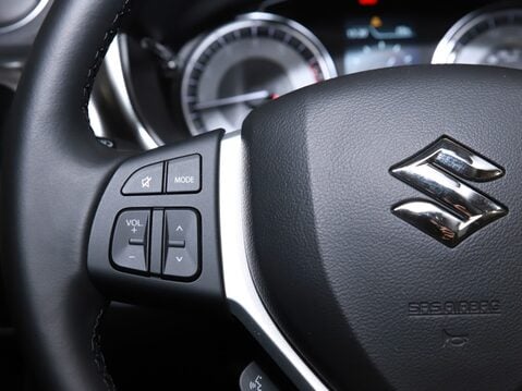 Suzuki Vitara 1.4 Boosterjet 48V Hybrid SZ5 5dr 28