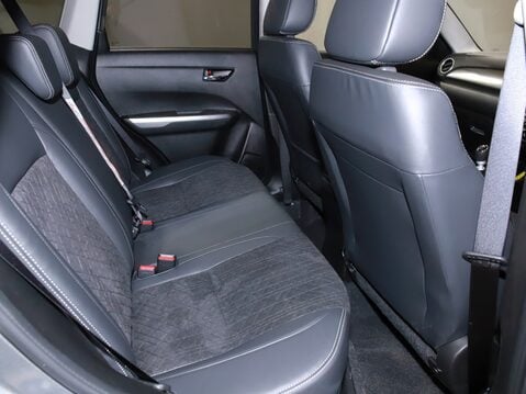 Suzuki Vitara 1.4 Boosterjet 48V Hybrid SZ5 5dr 32