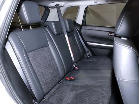 Suzuki Vitara 1.4 Boosterjet 48V Hybrid SZ5 5dr 33