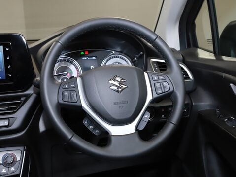 Suzuki S-Cross 1.5 Hybrid Motion 5dr AGS 17