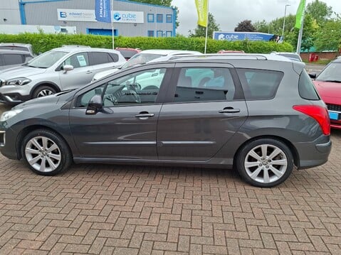 Peugeot 308 1.6 e-HDi 115 Active 5dr [Sat Nav] 11