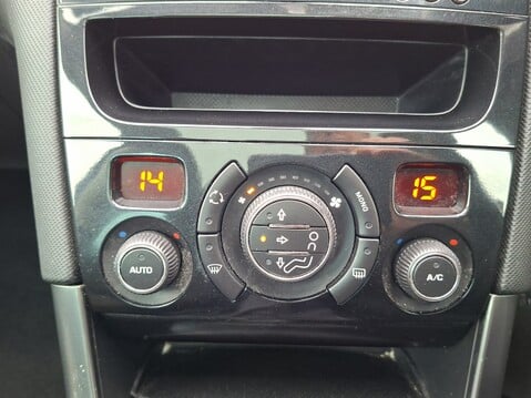 Peugeot 308 1.6 e-HDi 115 Active 5dr [Sat Nav] 22