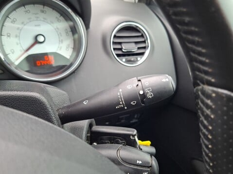 Peugeot 308 1.6 e-HDi 115 Active 5dr [Sat Nav] 26