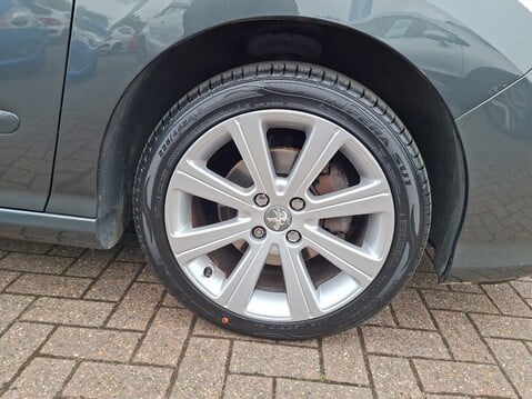 Peugeot 308 1.6 e-HDi 115 Active 5dr [Sat Nav] 35