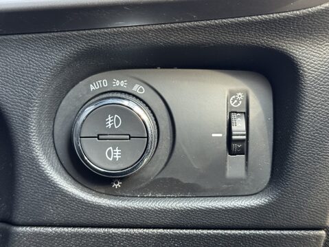 Vauxhall Mokka 100kW Ultimate 50kWh 5dr Auto 27