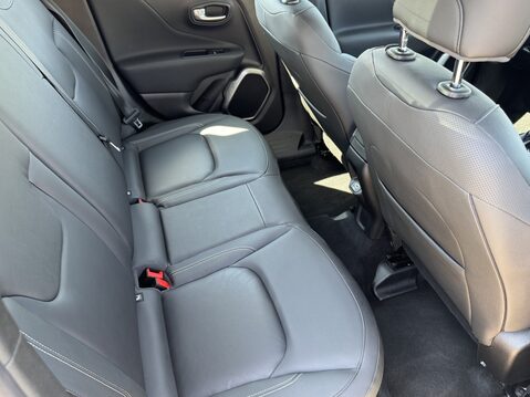 Jeep Renegade 1.3 T4 GSE Limited 5dr DDCT 31
