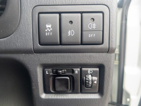 Suzuki Jimny 1.3 VVT SZ4 3dr Auto 22