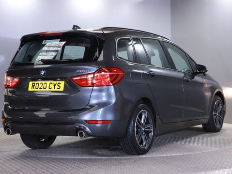 BMW 2 Series 220i Sport 5dr DCT 9