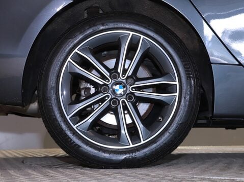 BMW 2 Series 220i Sport 5dr DCT 11