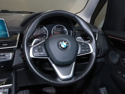 BMW 2 Series 220i Sport 5dr DCT 17