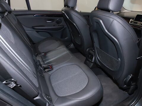 BMW 2 Series 220i Sport 5dr DCT 34