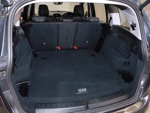 BMW 2 Series 220i Sport 5dr DCT 37