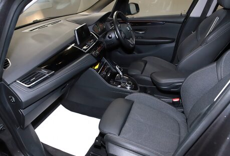 BMW 2 Series 220i Sport 5dr DCT
