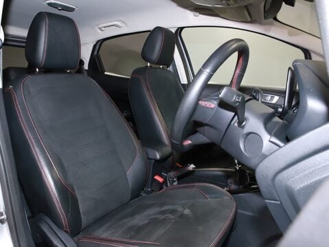 Ford Ecosport 1.0 EcoBoost 125 ST-Line 5dr 19