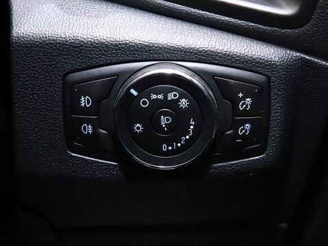 Ford Ecosport 1.0 EcoBoost 125 ST-Line 5dr 28