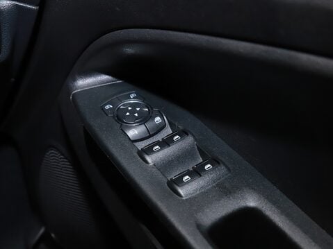 Ford Ecosport 1.0 EcoBoost 125 ST-Line 5dr 29